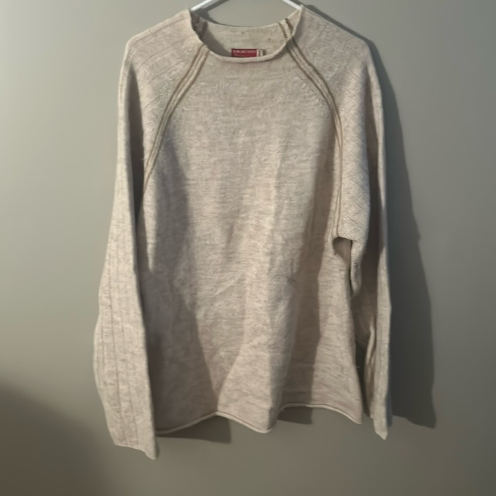 Like new men’s guess sweater